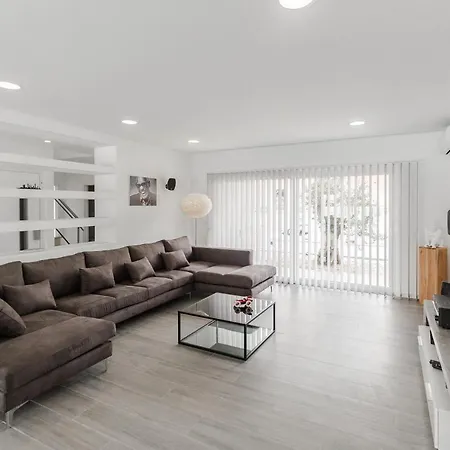 Chill House