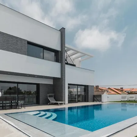 Villa Chill House *