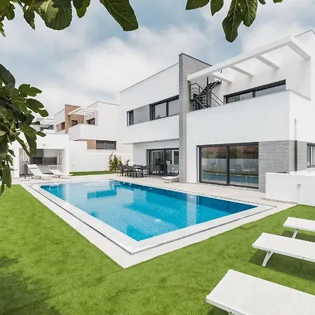 Villa Chill House