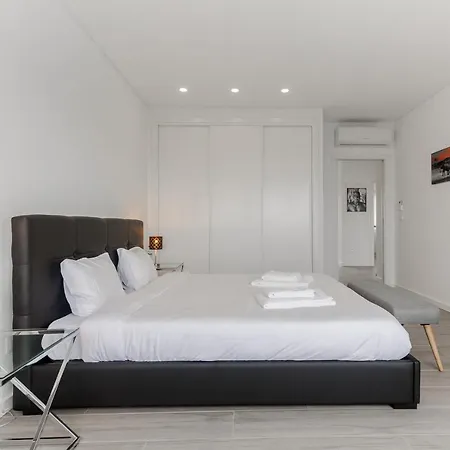 Chill House Villa Santa Barbara (Lisbon)