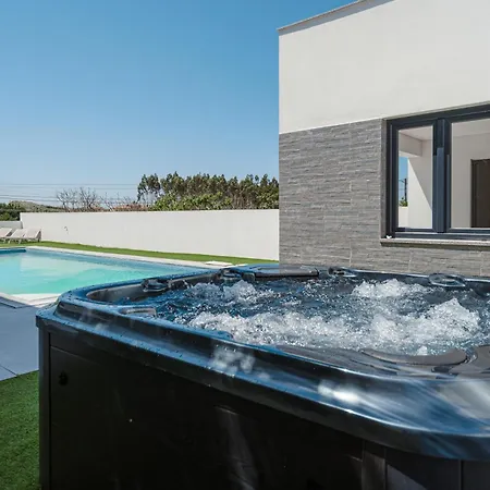 Chill House * Santa Barbara (Lisbon)